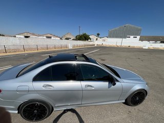 Mercedes-Benz Clase C320