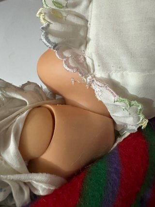 Muñeca Nenuco con vestido capota y trona