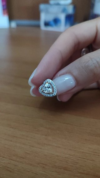 Orecchino Cuore Scintillante