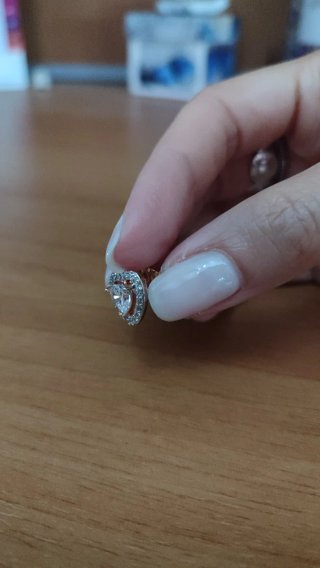 Orecchino Cuore Scintillante