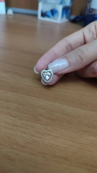 Orecchino Cuore Scintillante