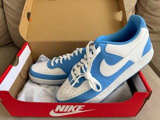 Nike Court Vision Low Azul y Blanco Talla 42.5