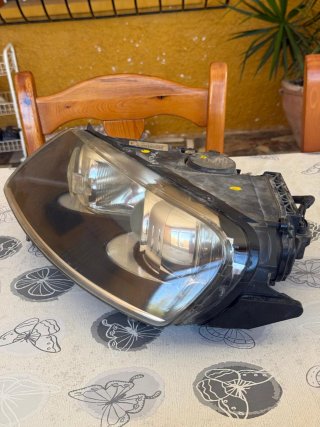 Faro Xenón VW Touareg 2006