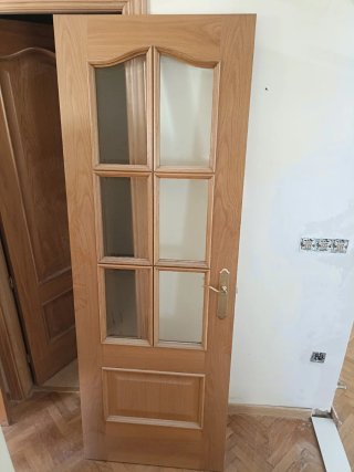 Puerta madera color roble