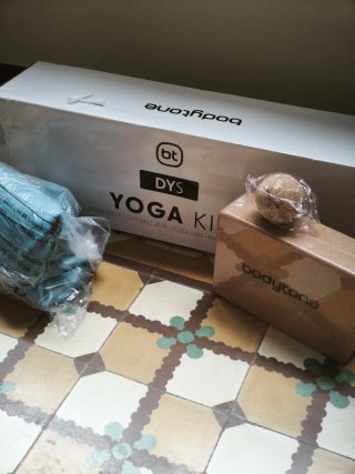 Kit Yoga: Pelota Masajeador, Ball 65cm y Brick