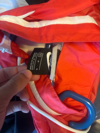 Chaqueta Nike Liverpool Negra, Gris, Roja y Blanca