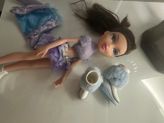 Bratz Patinadora Muñeca con Accesorios