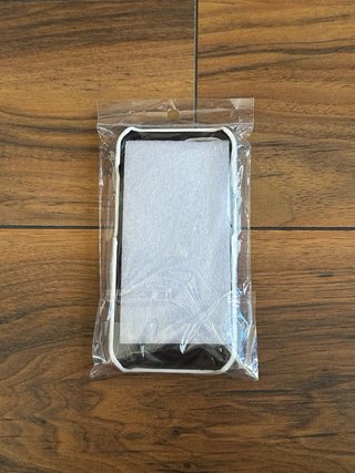 Funda iPhone 15 Goyard Blanca