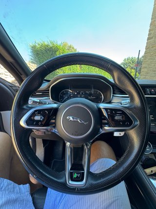 Jaguar F-Pace 2022
