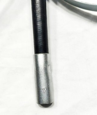 33 Abrazaderas Metálicas +Destornillador Flexible.