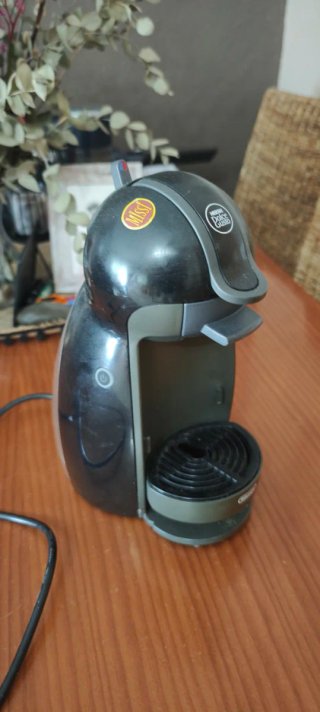 Cafetera Dolce Gusto Negra