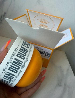 Crema Sol de Janeiro Brazilian Bum Bum