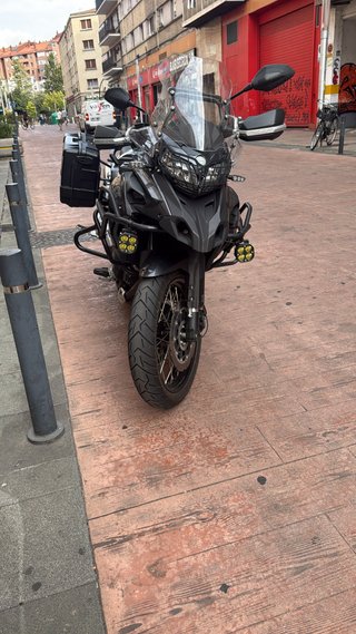 Benelli TRK 502 Adventure Negra