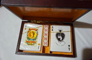 Juego de Cartas Comas con Estuche