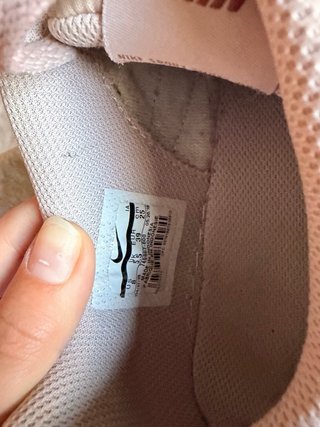 Tenis Nike Beige y Rosa
