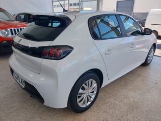 Peugeot 208 2022