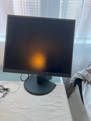 Pantalla Lenovo Negra ,se puede regular