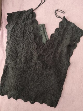 Conjunto falda y camiseta encaje negro