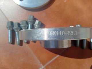 Kit Separadores de Rueda y Tornillos