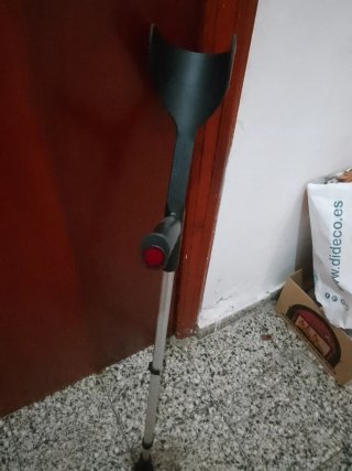 Muleta axilar ajustable adulto