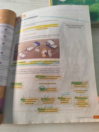 Geografía e Historia, 3 secundaria. Revuela