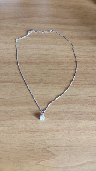 Collana punto luce