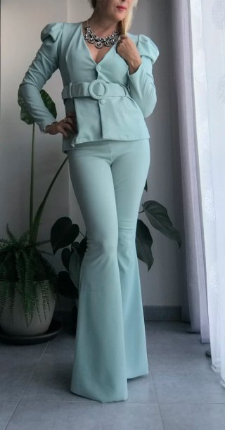 Traje de chaqueta y pantalón