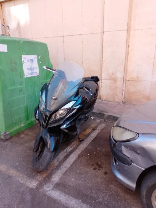 Kymco Super Dink Negra