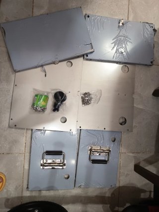 Caja de Batería Metálica