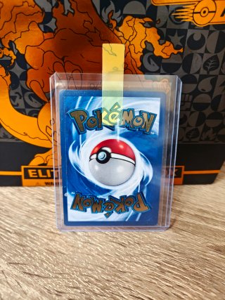Carta Pokémon Pikachu Celebrations Metal