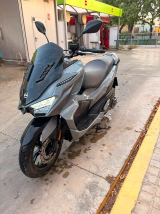SYM Jet X 125 Maxi Scooter con Garantía