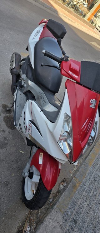 Peugeot scooter 49cc