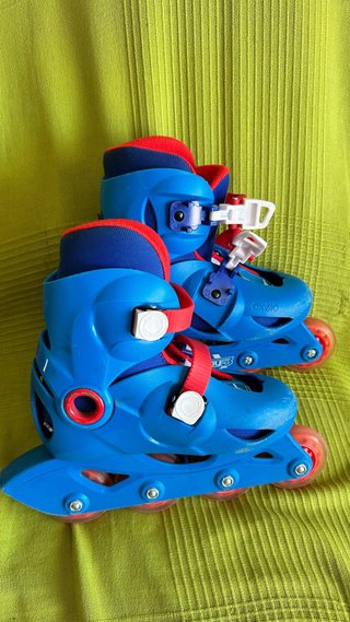 Patines Oxelo Talla 28-30 + Protecciones y bolsa.
