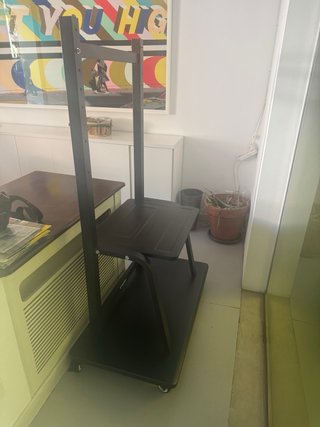 Mesa para teletrabajo para poner tv( no incl)
