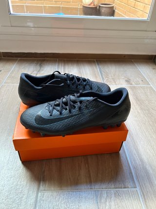 Botas Zoom Vapor 16 Academy AG Negras