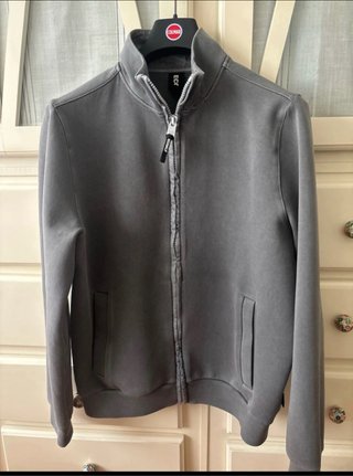 Chaqueta Ecoalf Neopreno con etiquetas