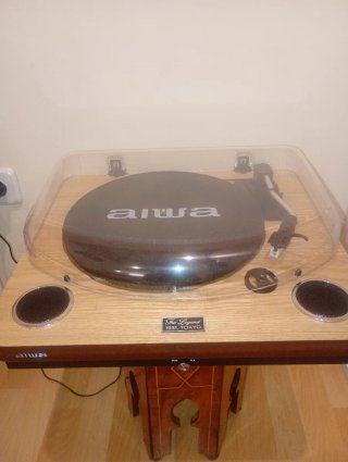 Tocadiscos Aiwa Legend 1951.