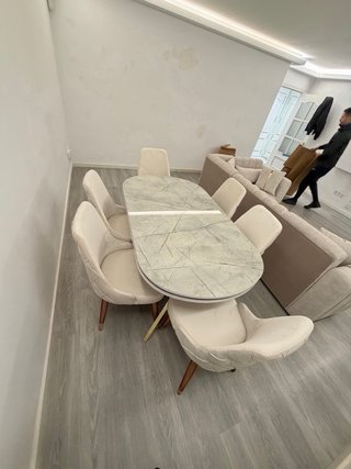 Mesa de comedor ovalada mármol