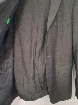 Traje de hombre gris