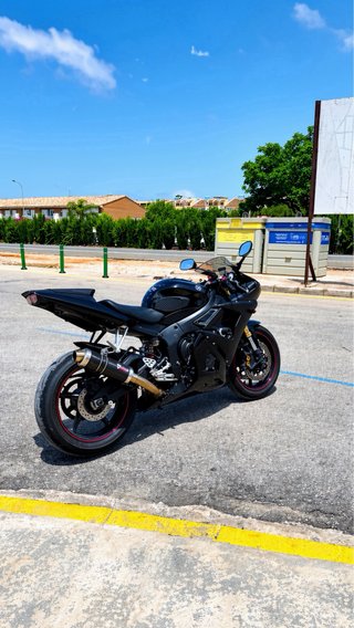Yamaha YFZ R6 Negra