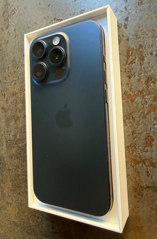 iPhone 15 Pro Blue titanium Impecable