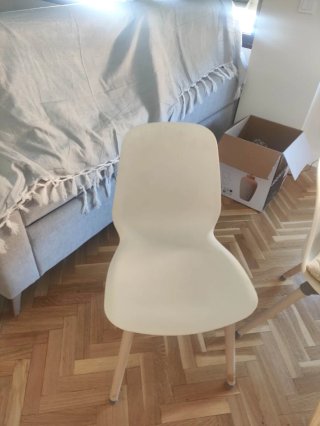 Mesa de comedor y 4 sillas