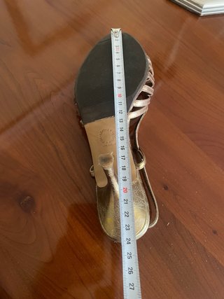 Sandalias Lodi doradas con lazo