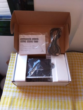 Behringer U-Phoria UMC204HD