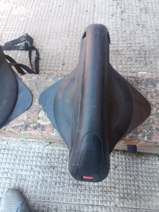 Portaesquís magnéticos para coche
