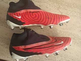 Botines Nike Phantom GT