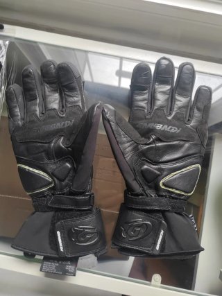 Guantes Garibaldi Iver Primaloft Negros Talla M