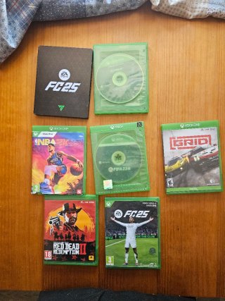 Xbox One S con 2 mandos y cables