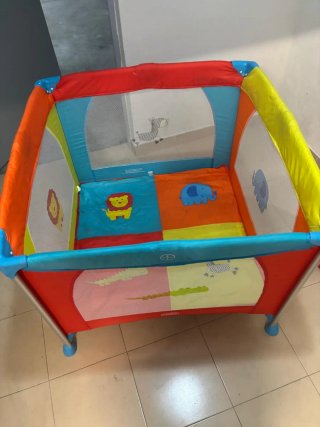 Parque infantil con animales