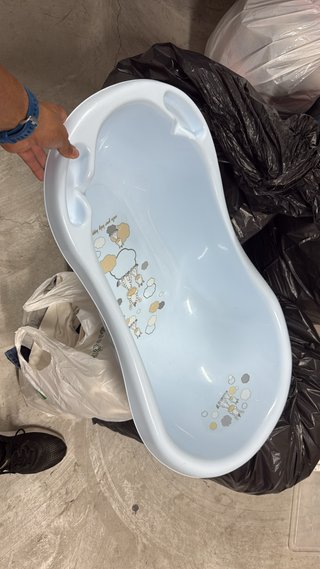 Bañera para bebé azul con dibujos